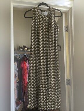 Sleeveless Houndstooth Midi Dress in Olive, Brown, & Cream